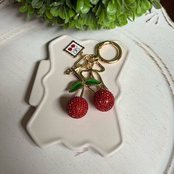 Gold tone cherry bag charm with bow and cherry frame charms nwot - Picture 7 of 9